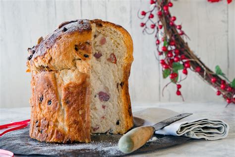 Traditional Panettone 